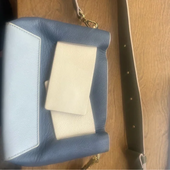 Yuzefi Cream olive and Blue Crossbody Bag with Geometric Design - Picture 6 of 7